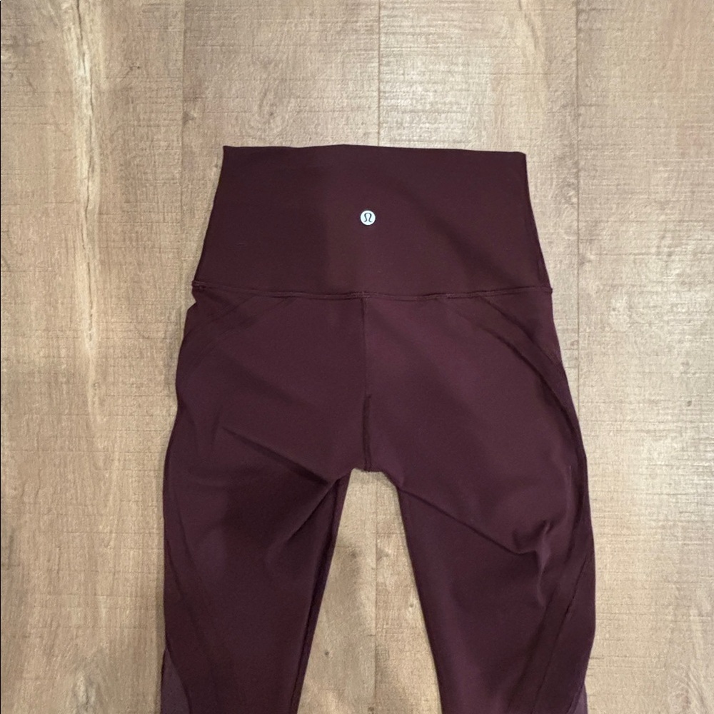 Lululemon 7/8 mesh design maroon burgundy leggings